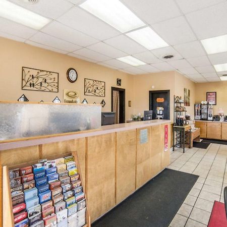 Econo Lodge Rock Springs Bagian luar foto