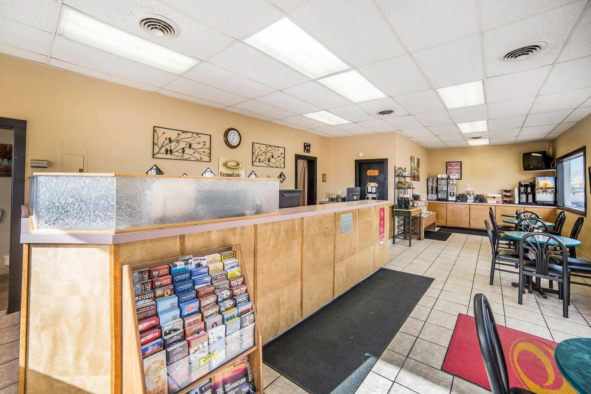 Econo Lodge Rock Springs Bagian luar foto